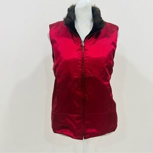 Susan Bristol Red Satin Vest With A Faux‎ Fur Collar And Velour Lining Size M